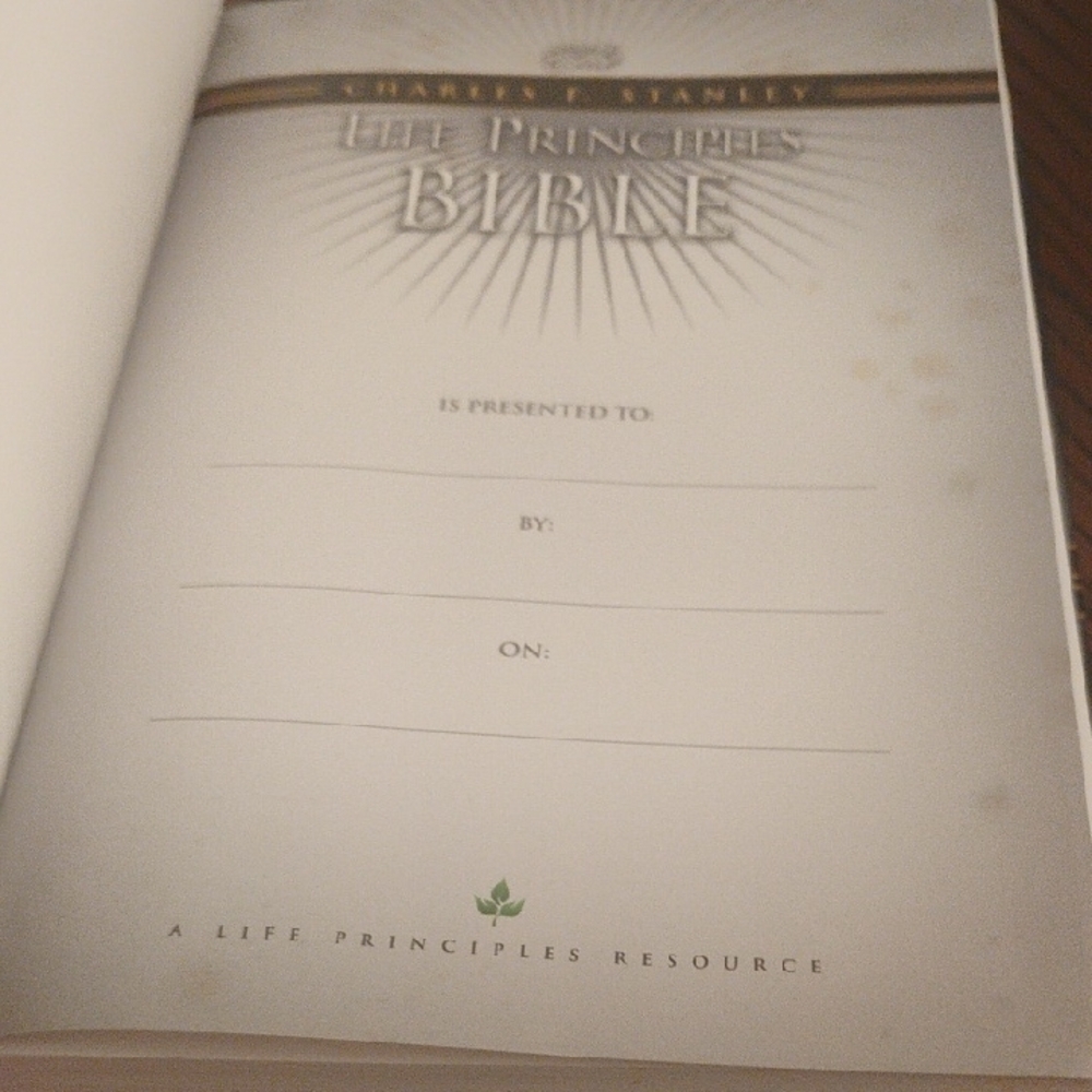 Life Principles Bible by Charles F. Stanley - Picture 4 of 5